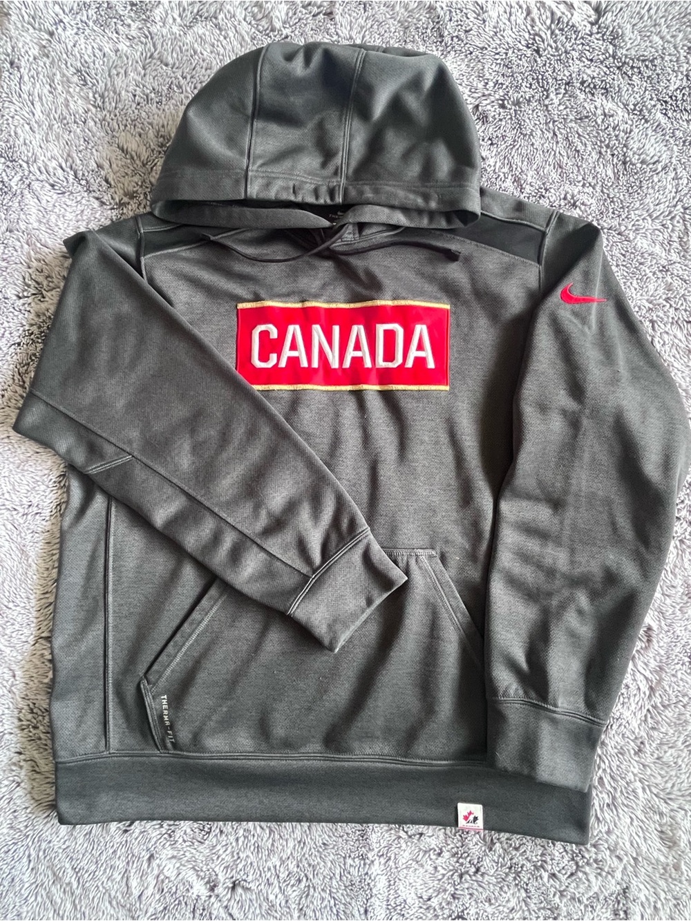 Nike Therma-Fit Hockey Canada National Team Hoodie - Men’s M